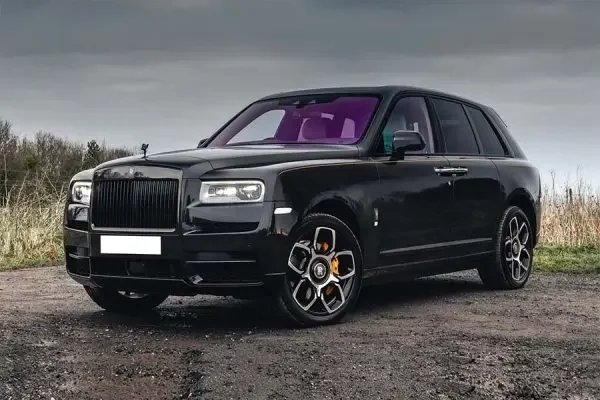 20-Rolls-Royce-Cullinan-review-2048x1152-1-r82theri6hq1ozqti1j16qhp5j983po1yrpe4ox31c